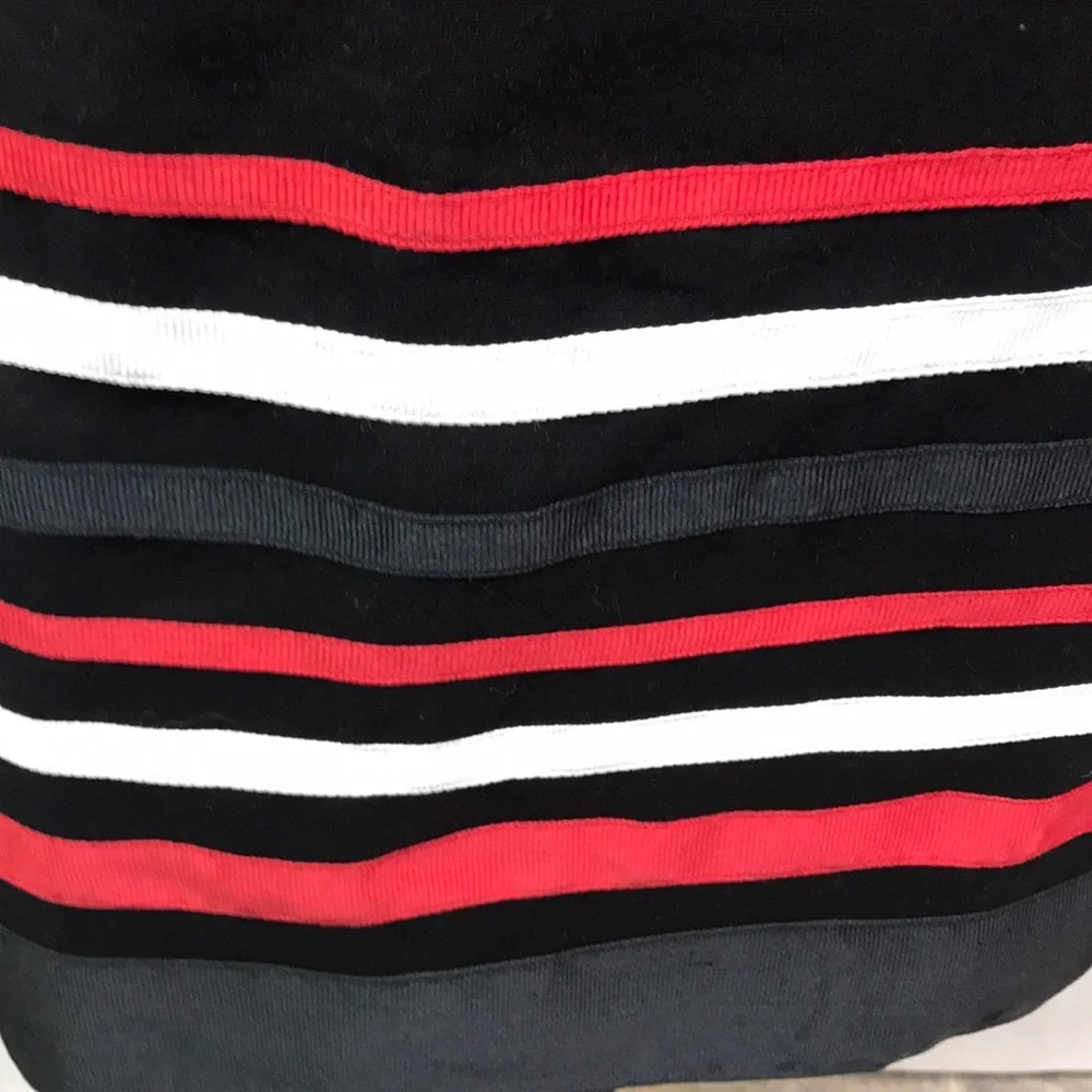 Intriguing Threads Skirt - Picture 2 of 4